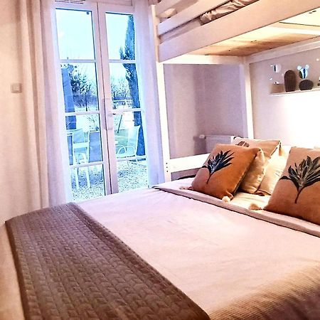 Luminary Night Suite 蒙泰夫兰 外观 照片